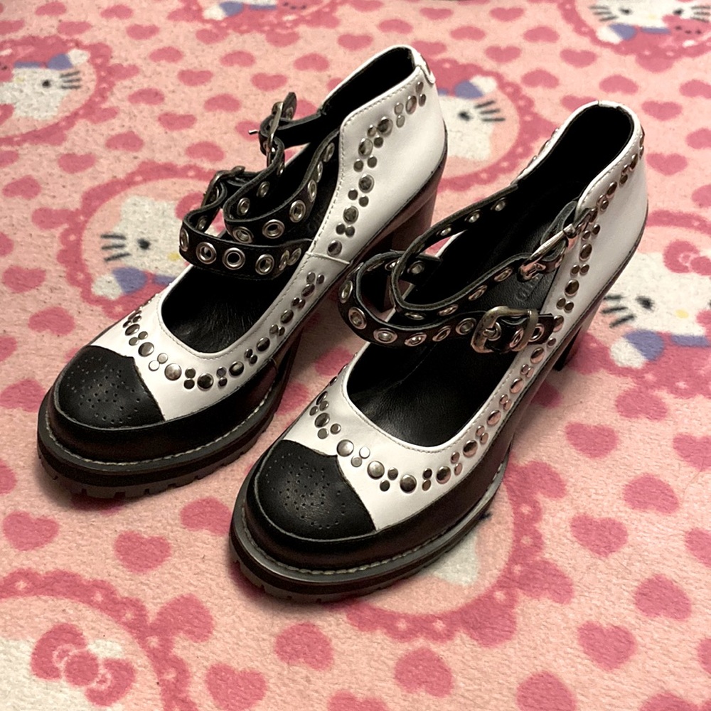 Jeffery Campbell style chunky heel